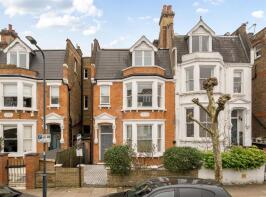 62, Dyne Road, London NW6 7DS