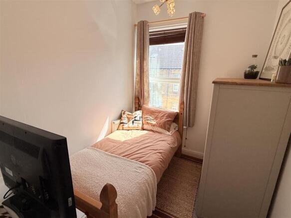 2 bed Terraced for sale Image 9