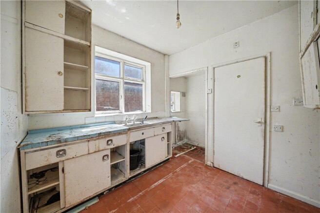3 bed Semi-Detached for sale Image 4
