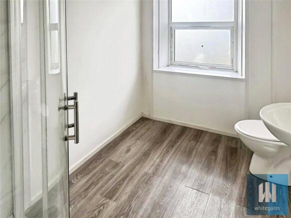 1 bed House Share to rent Image 5