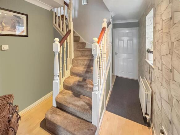 4 bed Town House for sale Image 8