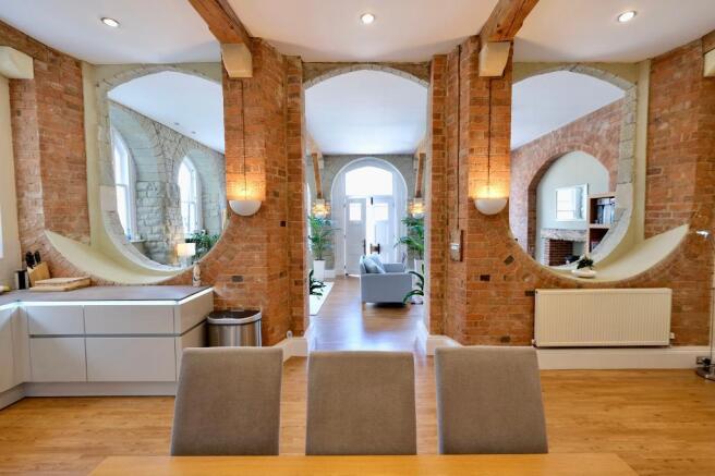 Kitchen/Dining