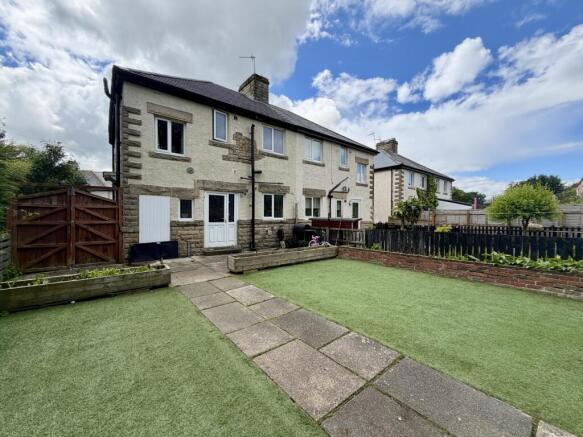 2 bed Semi-Detached for sale Image 11