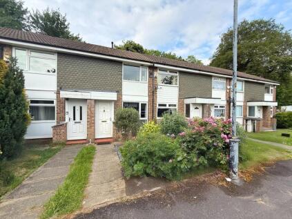 Old Well Walk, Sale, M33