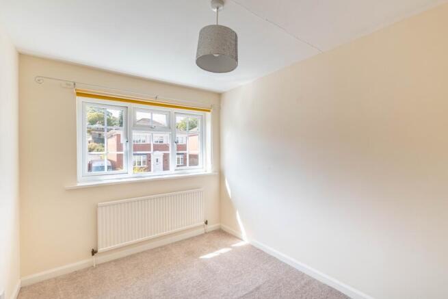 4 bed Detached for sale Image 11