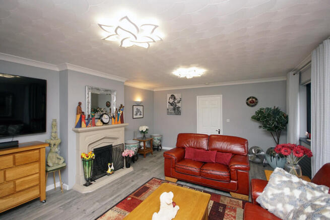 Park Lane, Frampton Cotterell photo 4