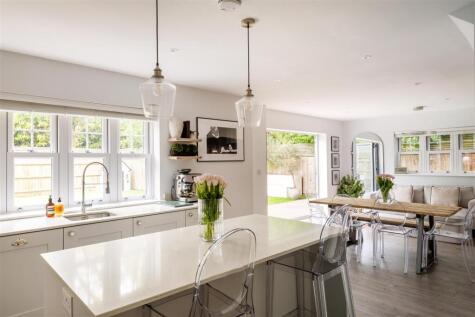 Meath Green Lane, Horley