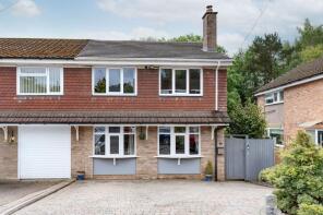 35, Ashmead Rise, Birmingham B45 8AE