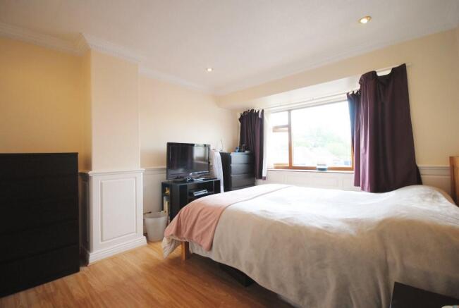 3 bed Semi-Detached to rent Image 12