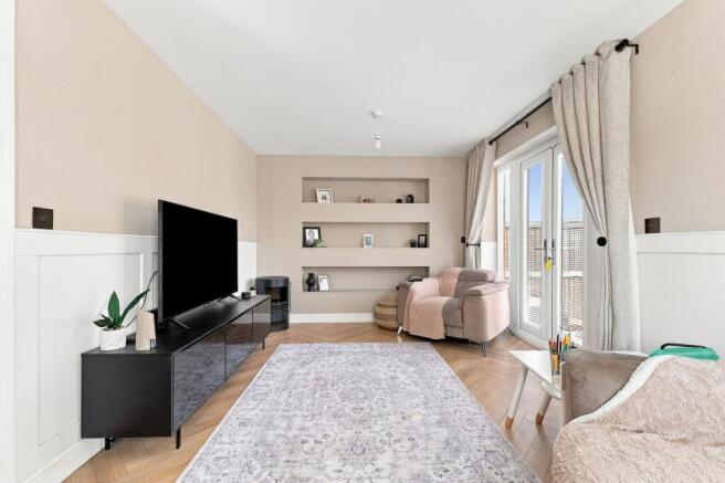 3 bed Semi-Detached for sale Image 8