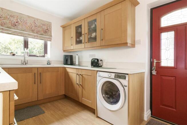 3 bed Detached Bungalow for sale Image 7