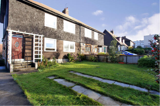 Front Garden + Dr...