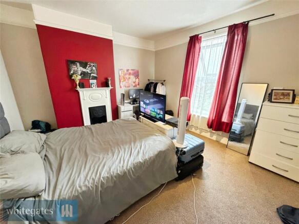 4 bed Town House for sale Image 8