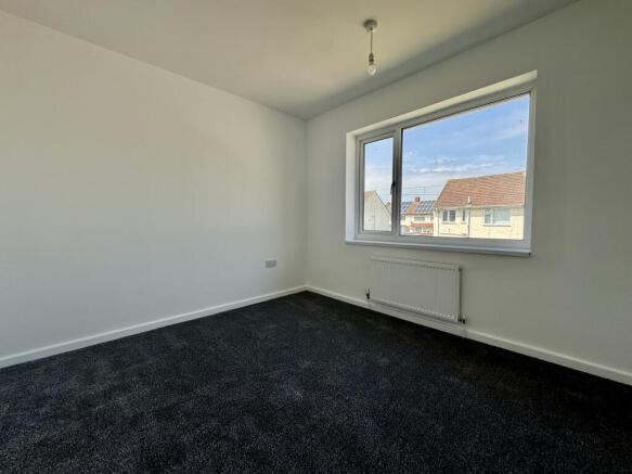 3 bed End of Terrace to rent Image 9