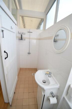 WET ROOM