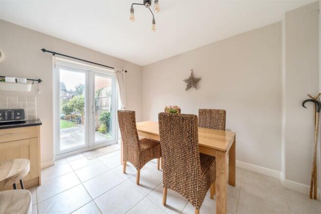  Breakfast Room