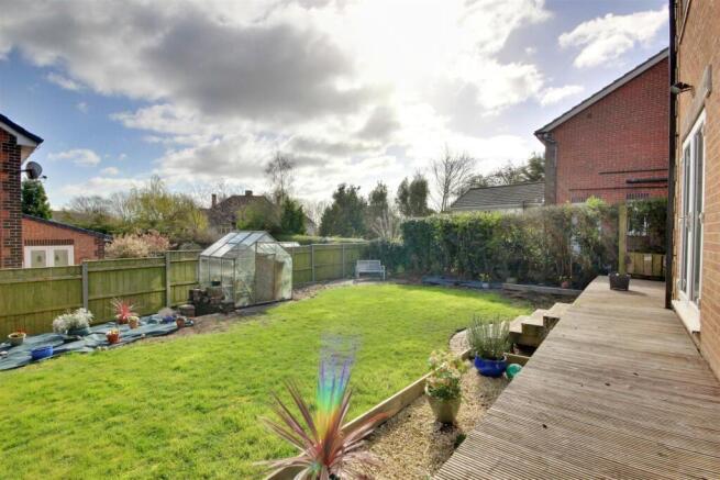 4 bed Detached for sale Image 5