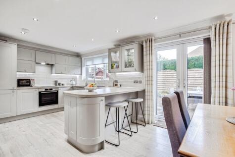 Denby Dale Road West, Calder Grove, WAKEFIELD