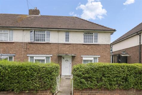 Trevor Close, Northolt