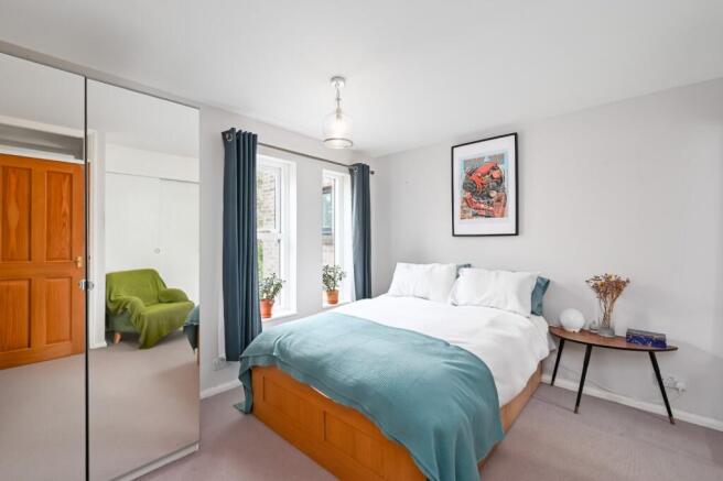 2 bed Apartment for sale Image 8