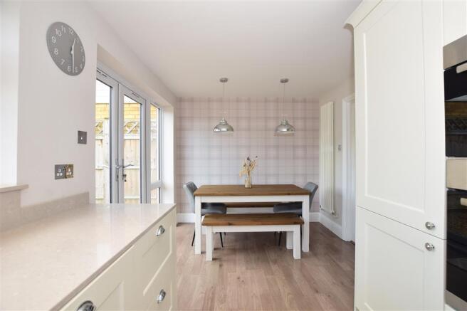 Kitchen/Breakfast Room