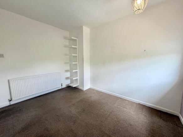 3 bed Terraced for sale Image 11