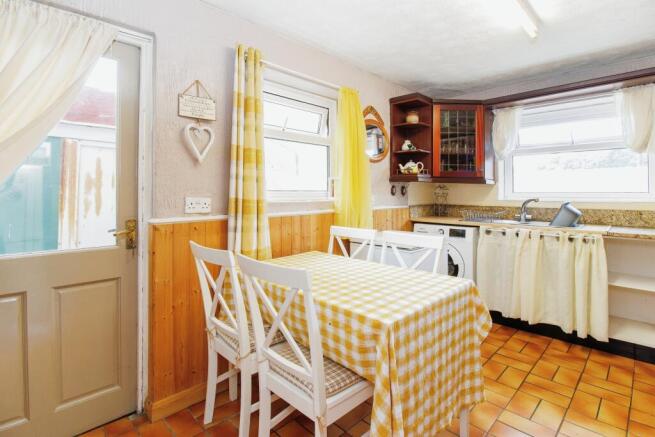 Kitchen/Breakfast
