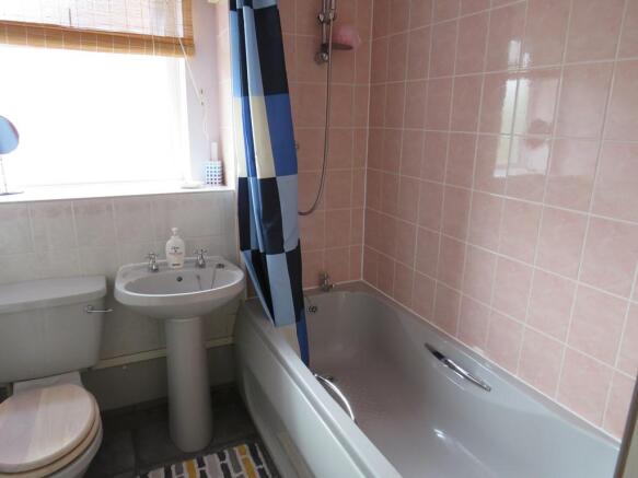 Family Bathroom: