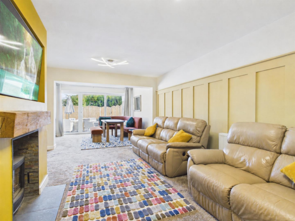 Living/Dining Room