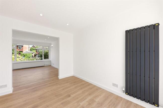 3 bed Detached for sale Image 8