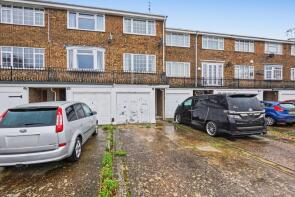 35, Tilbury Road, Rainham, Gillingham ME8 7QE