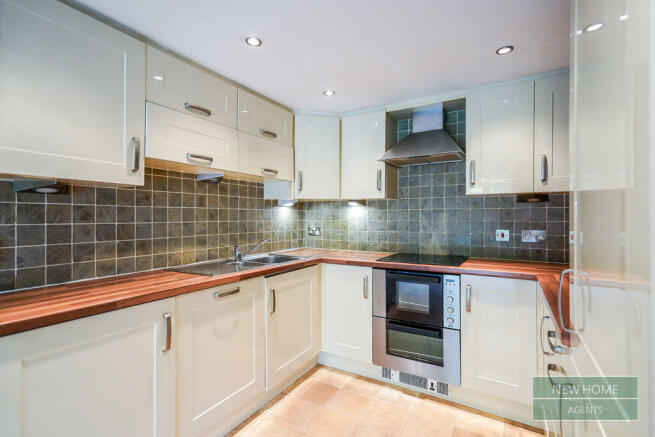 3 bed Terraced for sale Image 3