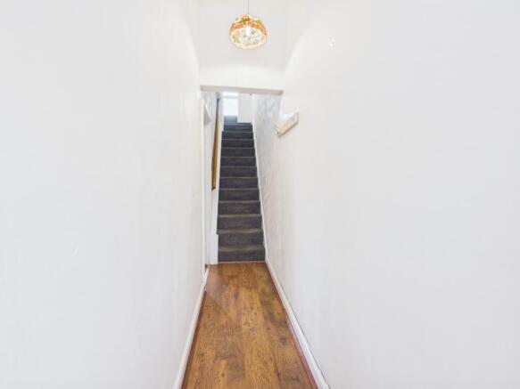 3 bed Terraced for sale Image 8