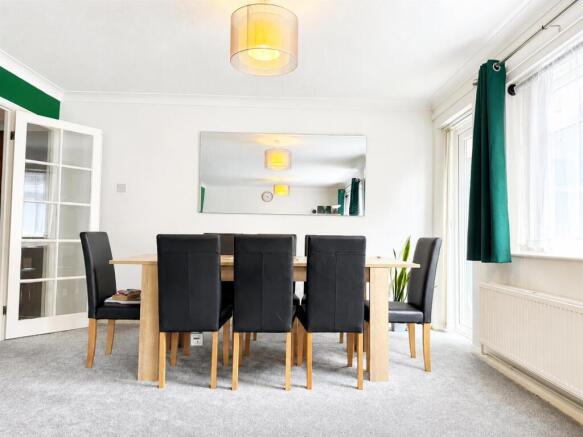 Dinning Room.jpg