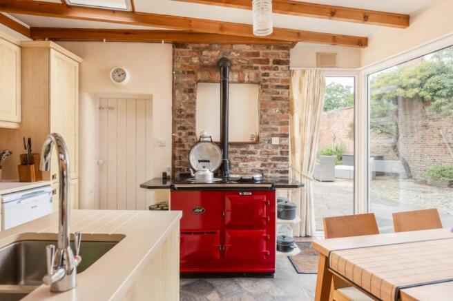 3 bed Semi-Detached for sale Image 5