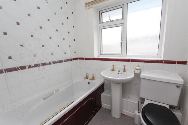 Bathroom.jpg