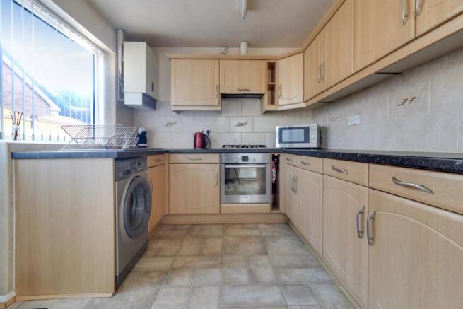 2 bed Semi-Detached Bungalow for sale Image 4