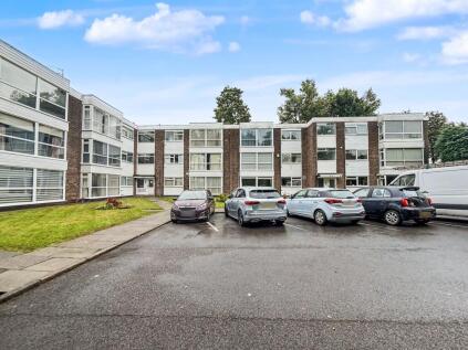 Westfield Street, Tall Trees, M7