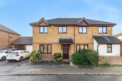 Sutherland Place, Wickford, Essex, SS12