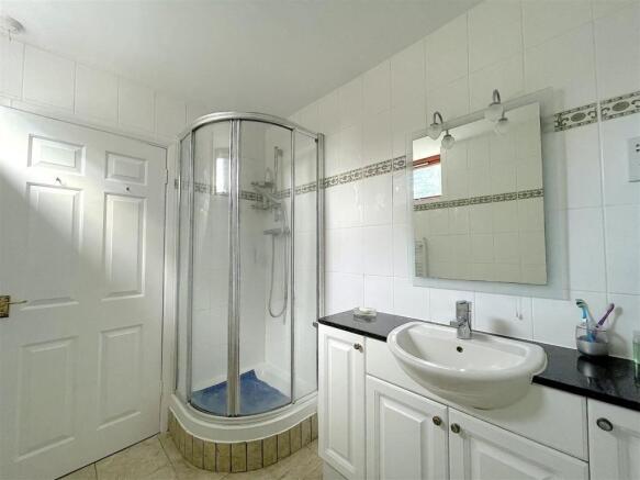 En-Suite One (2).jpeg