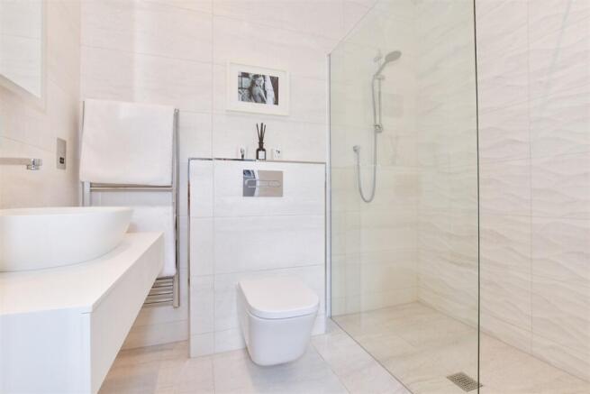 Ashdown ensuite 1