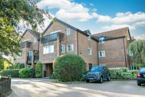 Flat 10, Oakwood Park, Hartfield Road, Forest Row RH18 5DZ