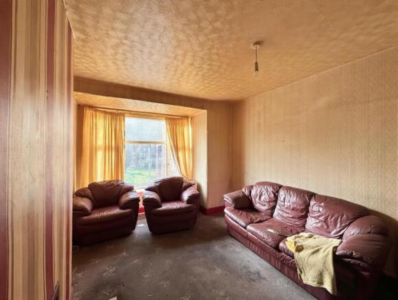 3 bed Semi-Detached for sale Image 6