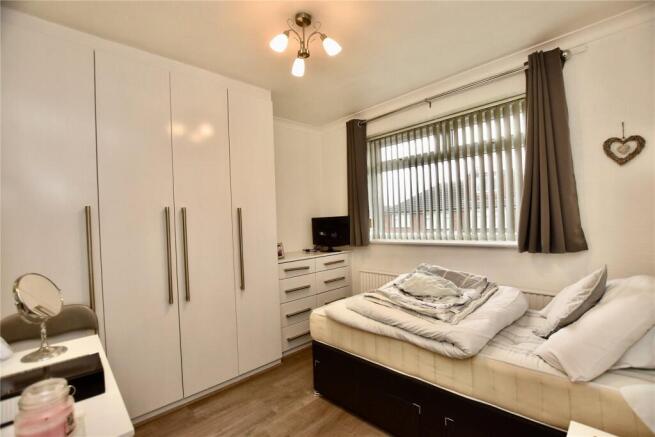 3 bed Semi-Detached Bungalow for sale Image 8