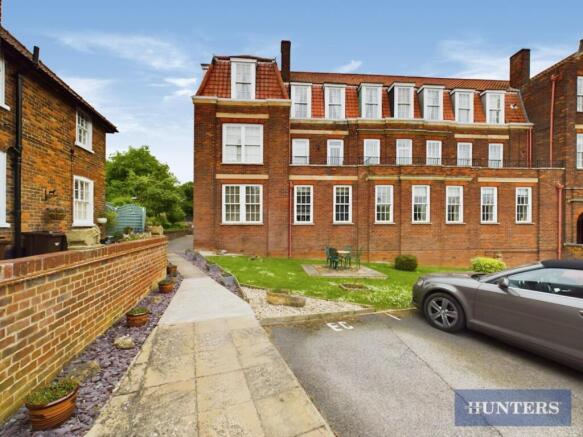 2 bed Apartment to rent Image 6