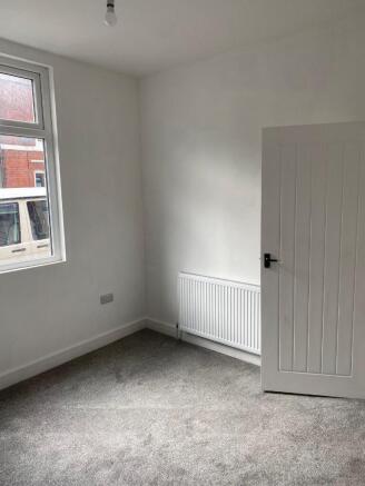 2 bed Terraced for sale Image 6