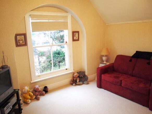 Photo 10