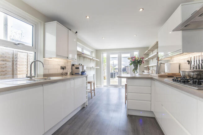 66 Rowanfield Rd-...