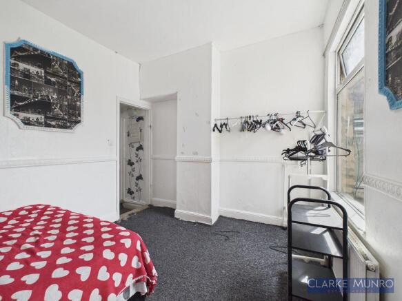 3 bed Terraced for sale Image 10
