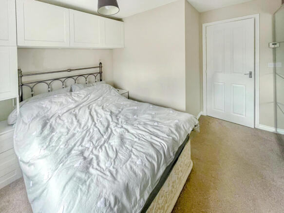 3 bed Semi-Detached for sale Image 11